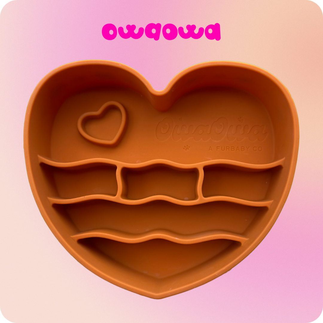 Corazón barro slow feeder – heart-shaped silicone feeding bowl inspired by Mexican pottery