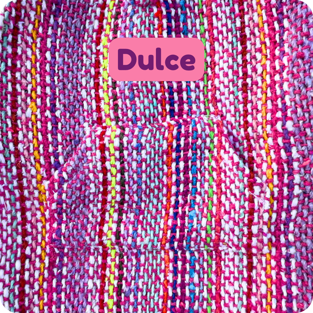 Dulce Dog + Cat Poncho